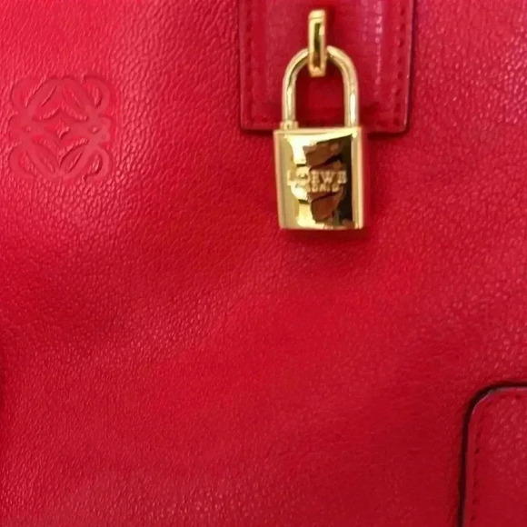 Loewe Amazona 28 Boston Leather Hand Bag Red Guaranteed Authentic - Picture 11 of 12